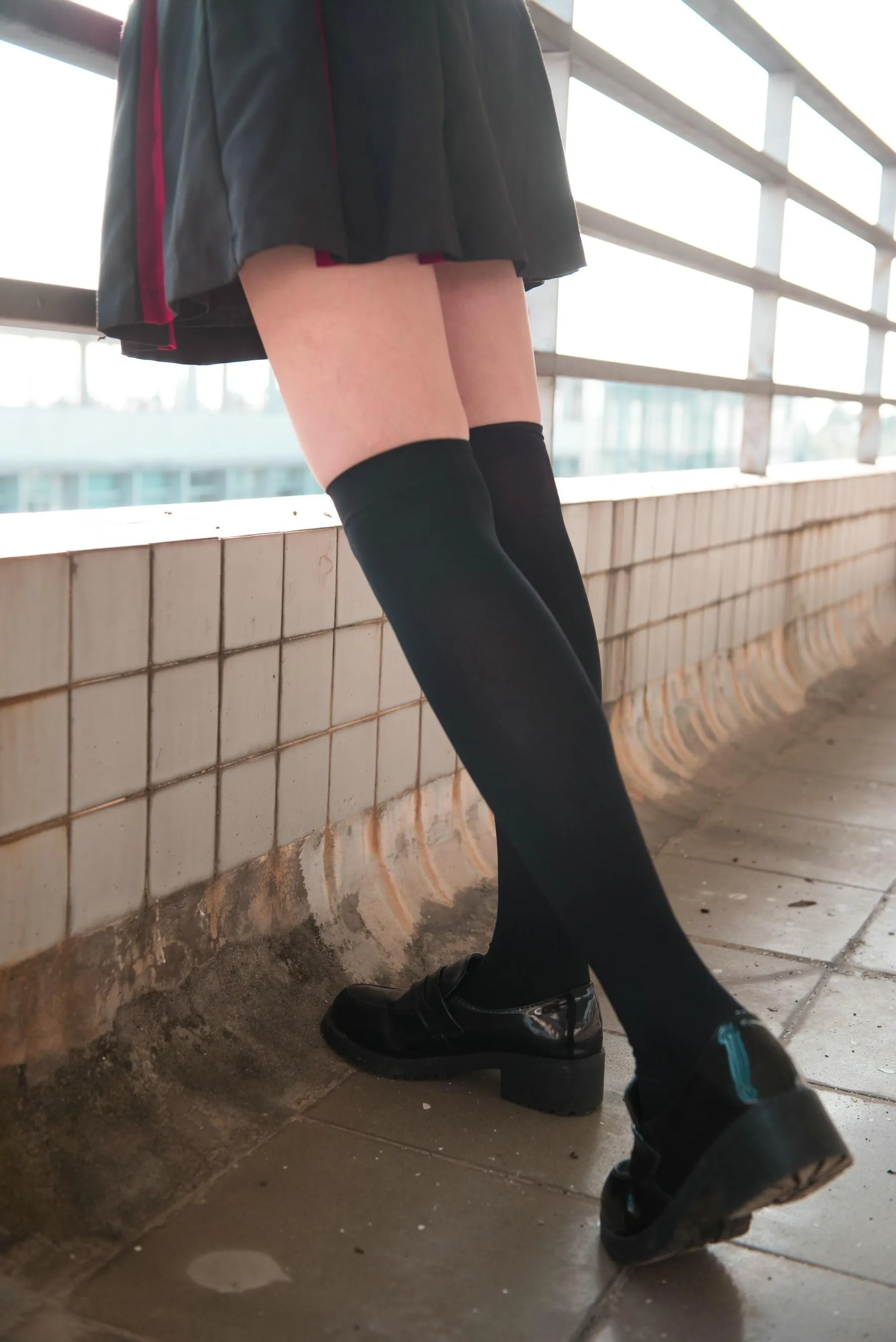 [魔镜街拍] NO.141 活力美术生JK美少女 [288P]插图1